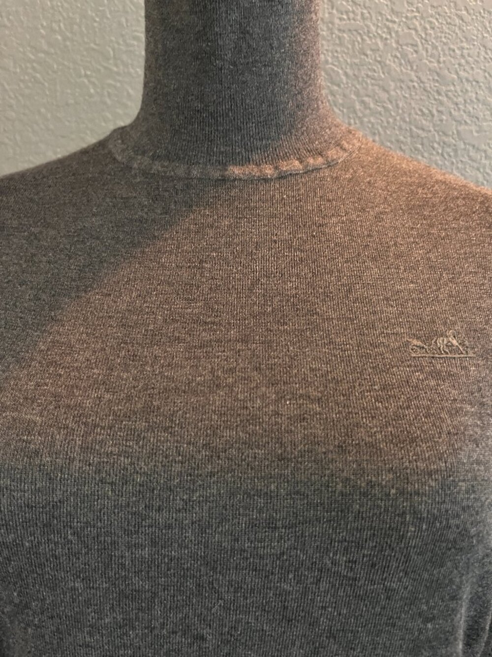 HERMES PULL COL MONTANT MOCK NECK LOGO SWEATER NWOT CASHMERE & SILK BLEND - 36 - Picture 3 of 11